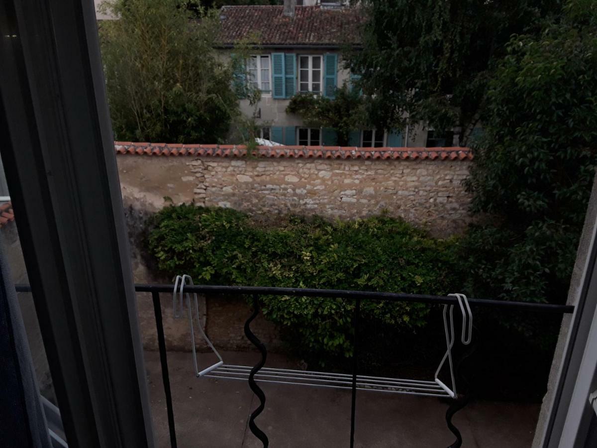 Studio Augouard, Plein Centre Apartment Poitiers Exterior photo